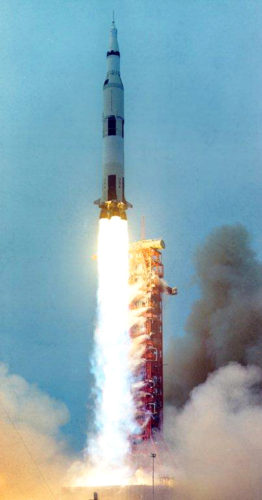 Apollo 13 rocket
